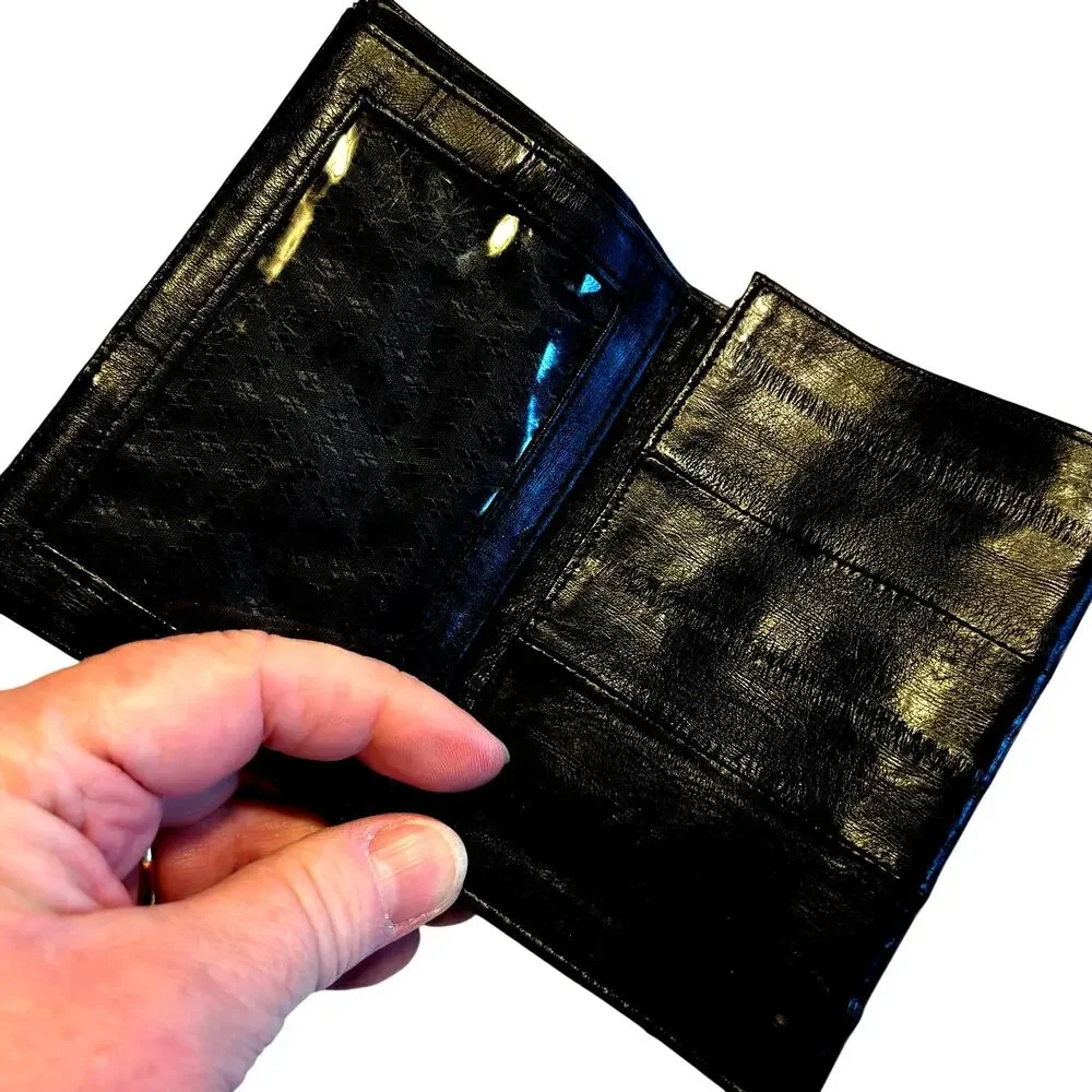 Vintage black eel skin buttery soft leather wallet billfold trifold style 80s